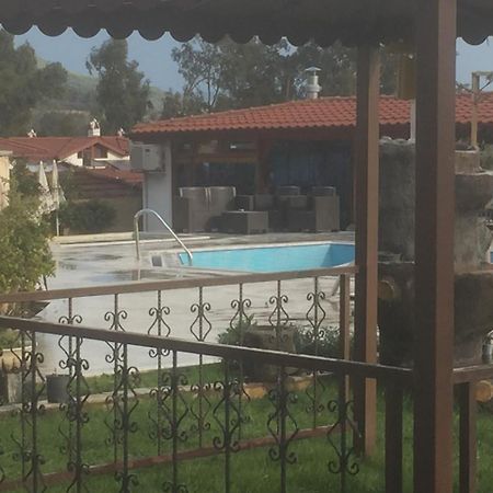 Incilikonak Ula Εξωτερικό φωτογραφία