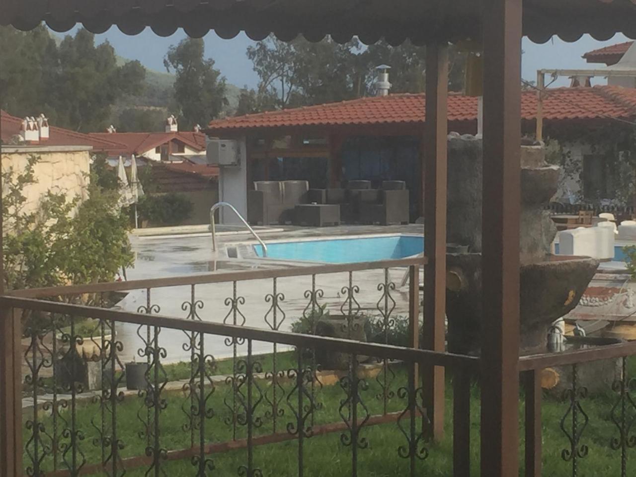 Incilikonak Ula Εξωτερικό φωτογραφία