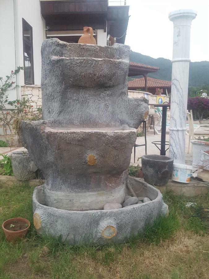 Incilikonak Ula Εξωτερικό φωτογραφία