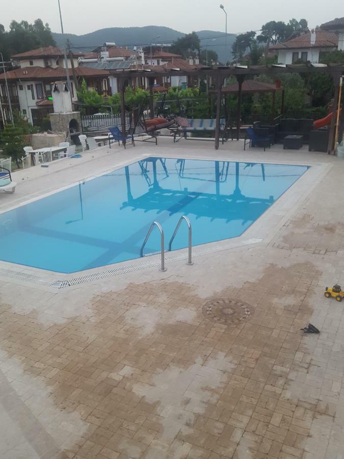 Incilikonak Ula Εξωτερικό φωτογραφία
